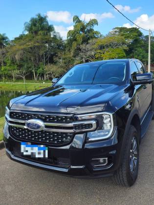 FORD RANGER 3.0 V6 TURBO DIESEL CD XLT 4X4 AUTOMÁTICO FORD RANGER 3.0 V6 TURBO DIESEL CD XLT 4X4 AUTOMÁTICO